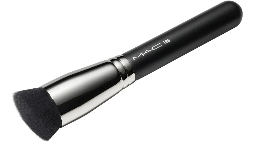 MAC Slanted Flat Top Foundation Brush