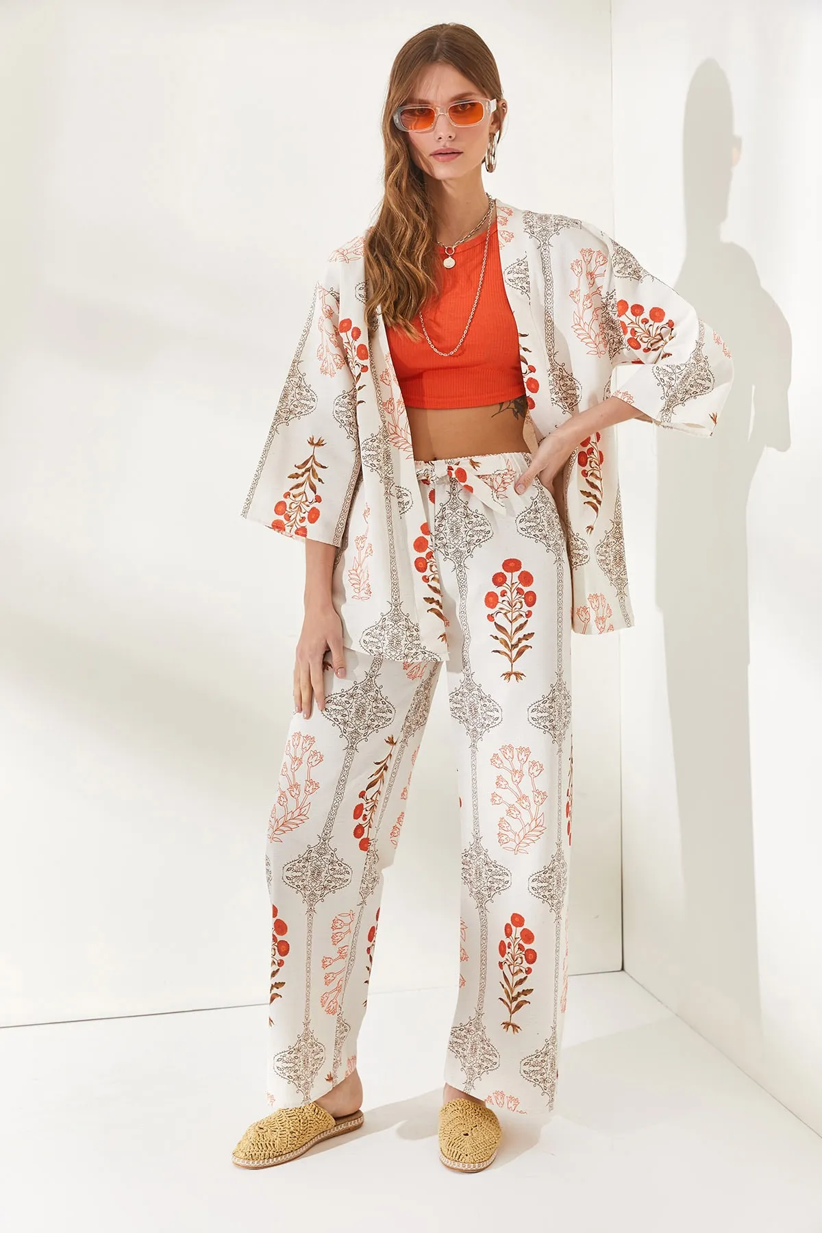 Olalook  Damen-Palazzo-Hose aus gemustertem Leinen in ethnischem Orange mit Gürtel PNT-19000226