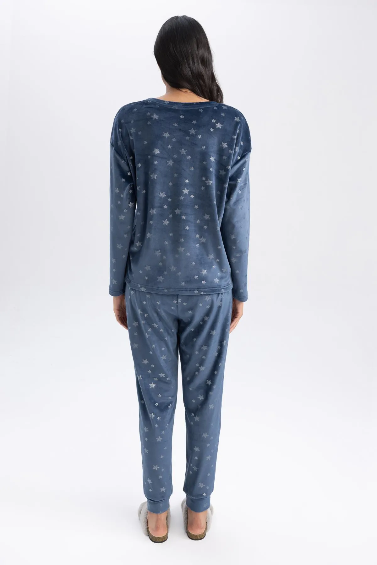 DeFacto  Verliebtes, gemustertes Langarm-Pyjama-Set aus Velours mit Neujahrsmotiv