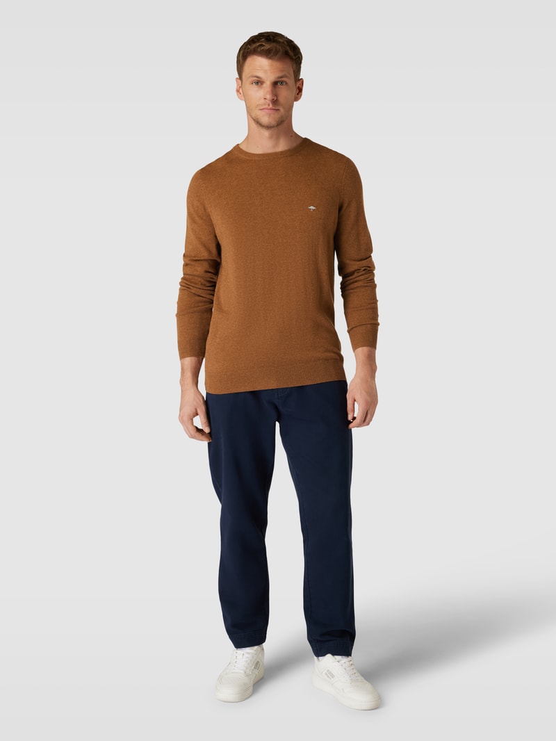 Strickpullover mit Rundhalsausschnitt in haselnuss braun meliert