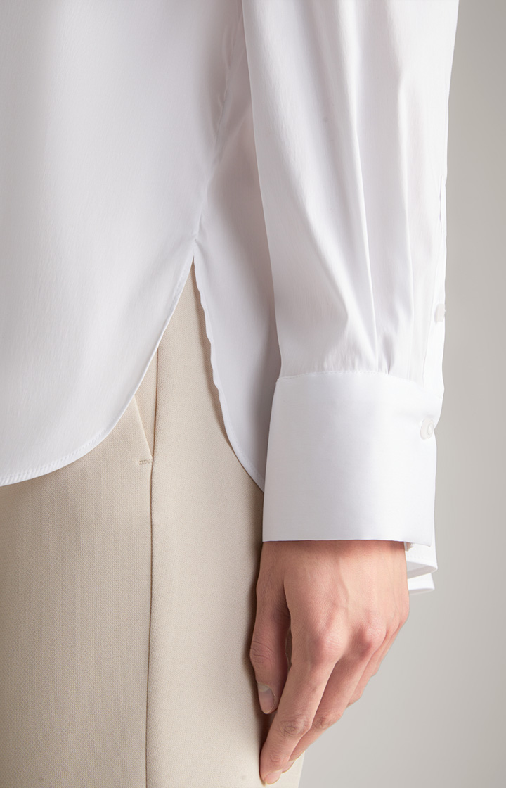 Long-Bluse in Weiß