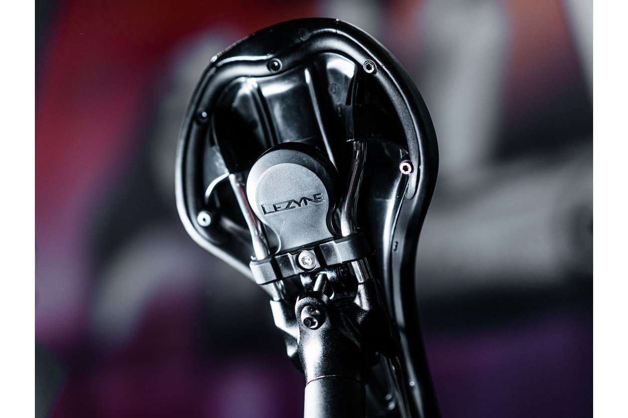 Lezyne Matrix Saddle Tagger fu00fcr AirTag