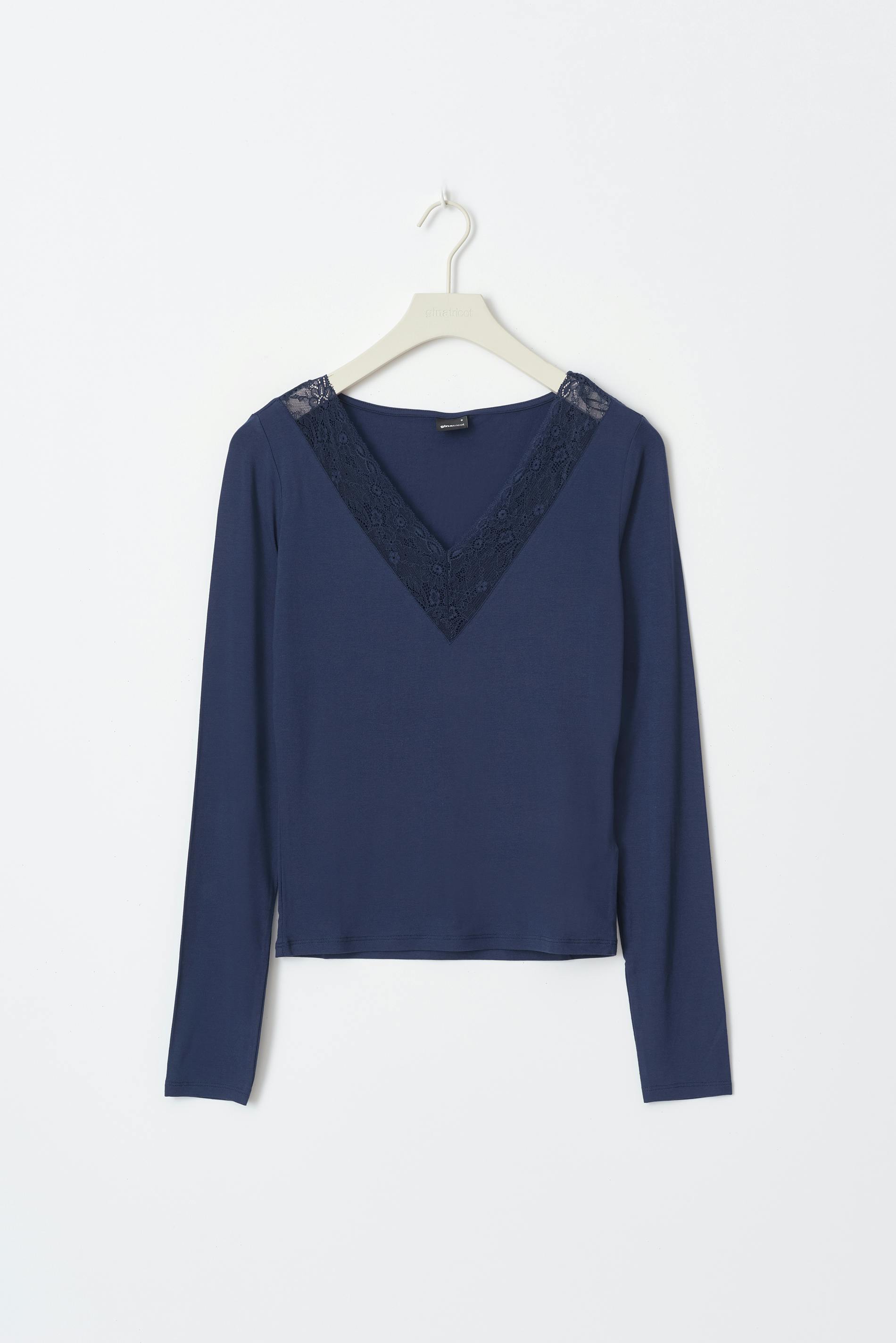 Lace detail top