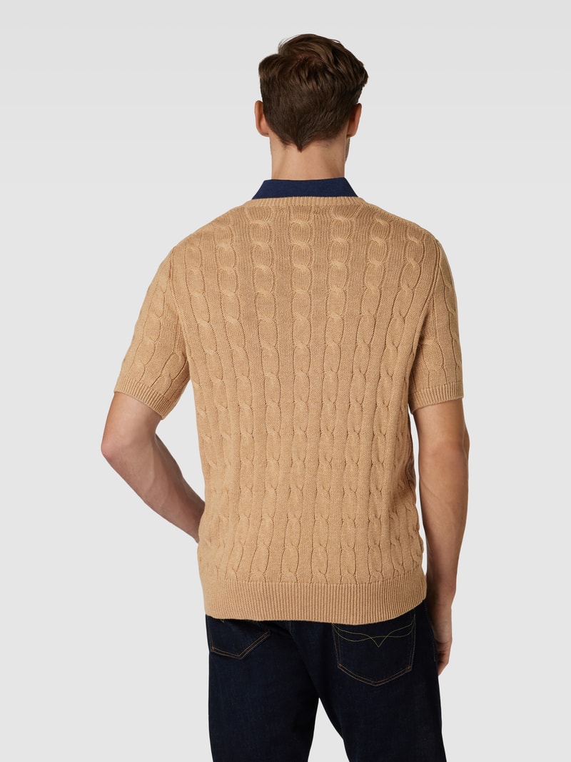 Strickshirt mit Zopfmuster in camel