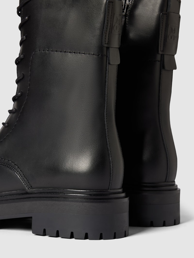 Boots mit Schnürverschluss in schwarz