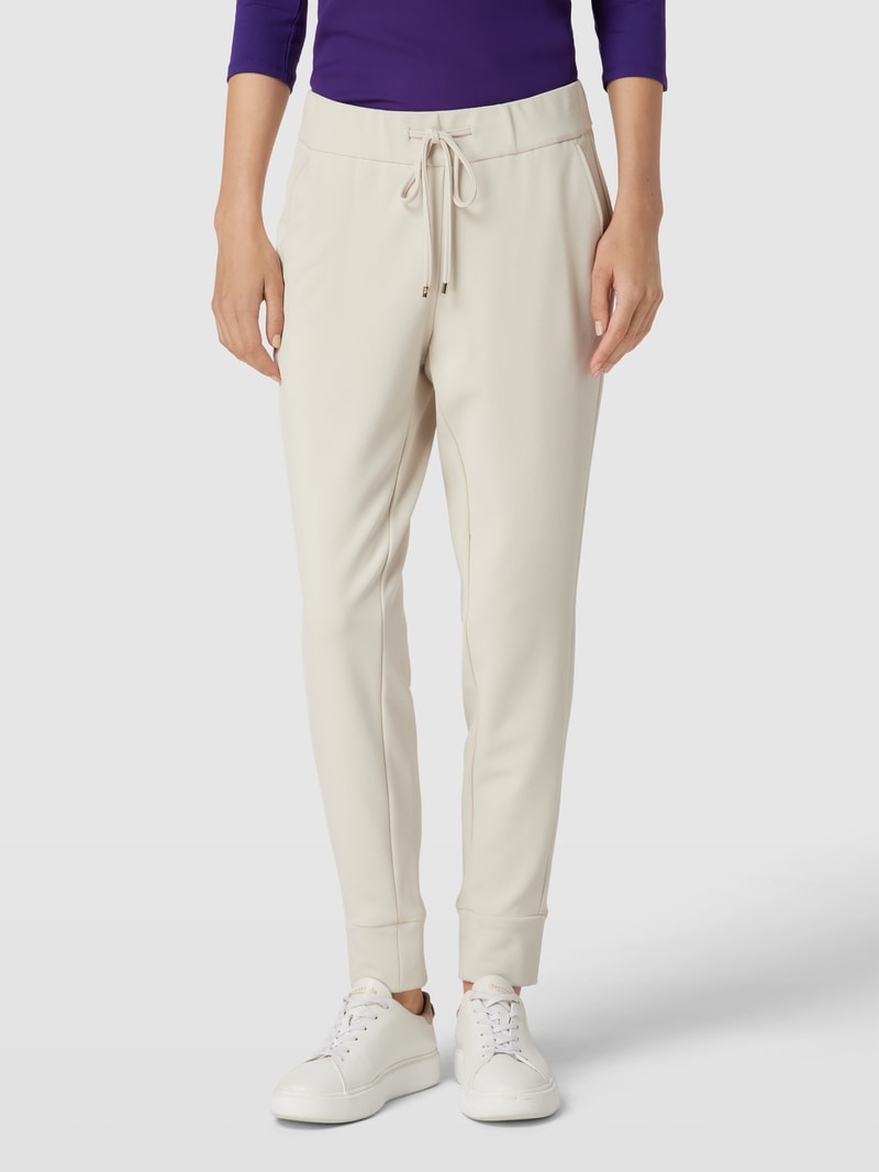 Verkürzte Jogpants mit elastischem Bund Modell 'CARY' in offwhite