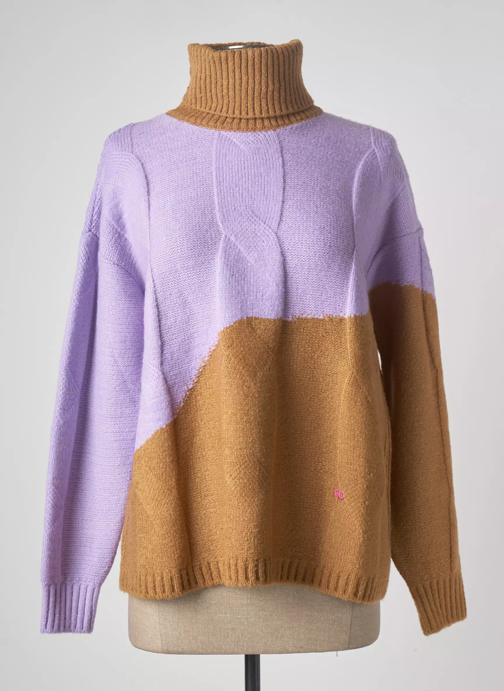 Pame Carrioni Cols Roules Femme couleur violet