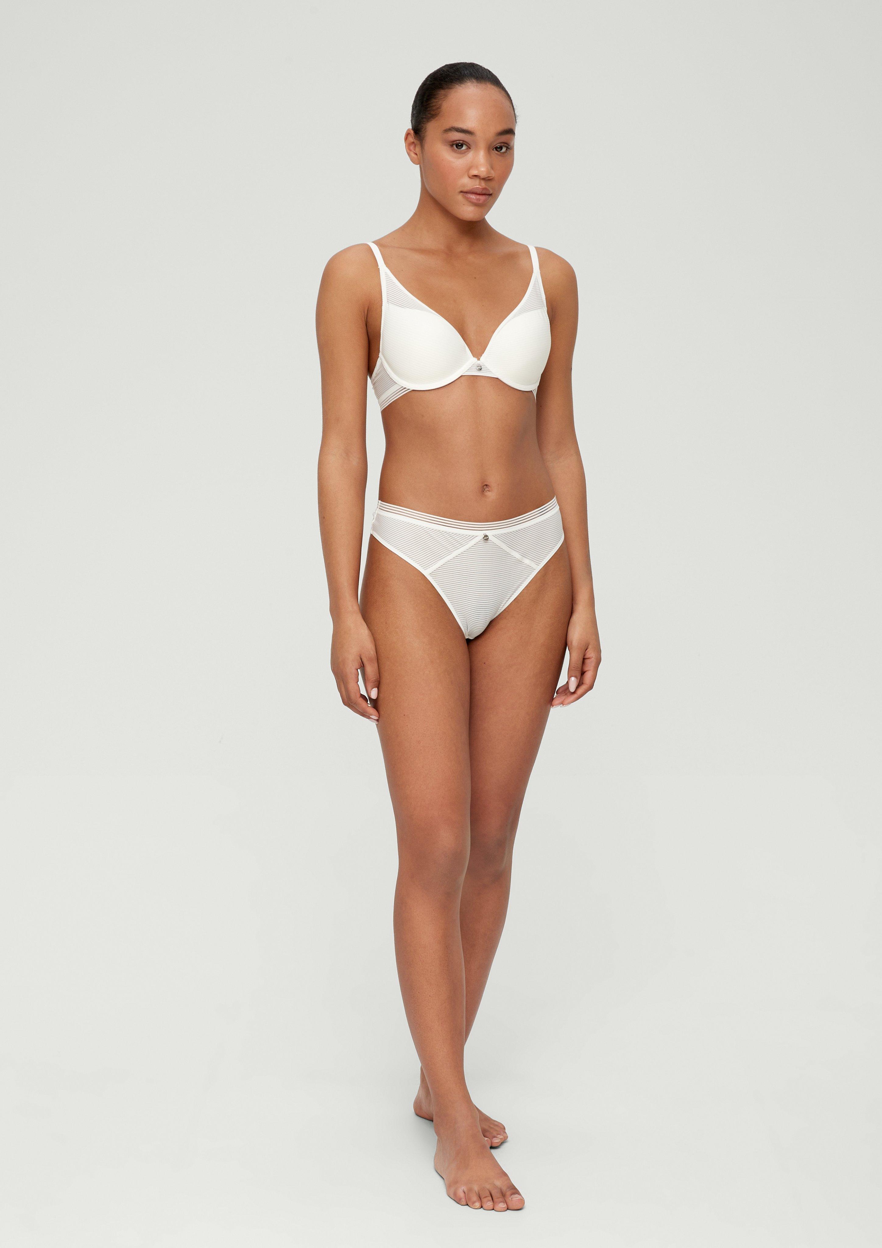 String mit Mesh-Details  6007847-0900