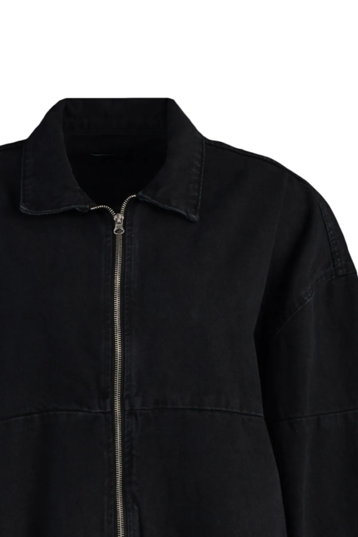 Trendyol Collection  Schwarze Oversize-Bomber-Jeansjacke mit Reißverschluss TWOAW23CE00213