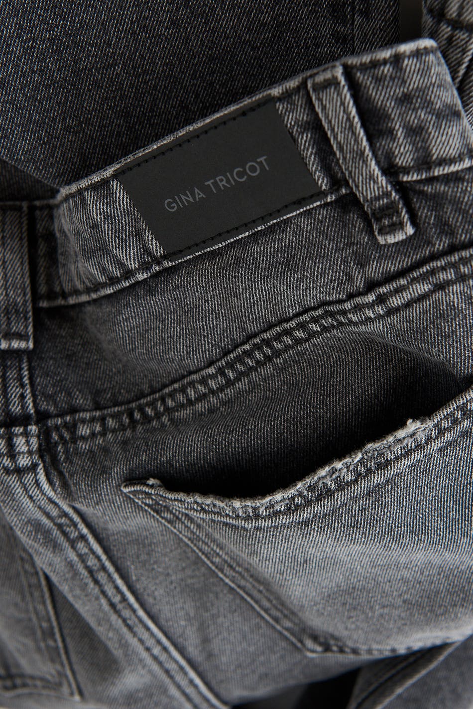 Straight jeans