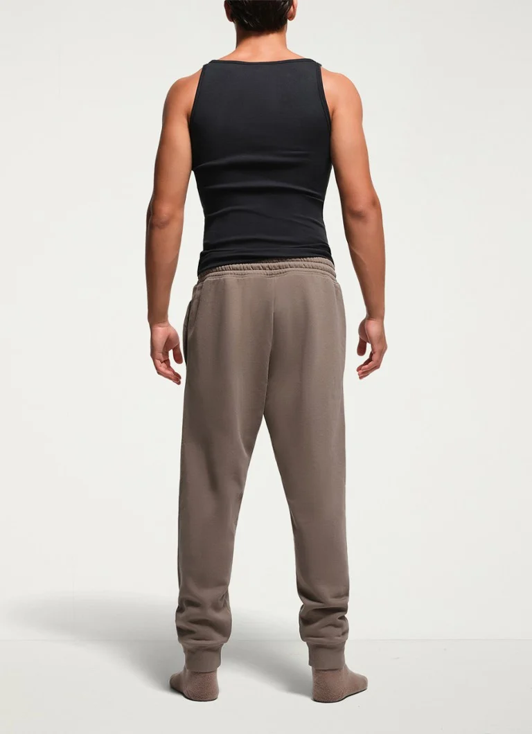 Pantaloni de trening din fleece SKIMS, cu croială slim și buzunare laterale.