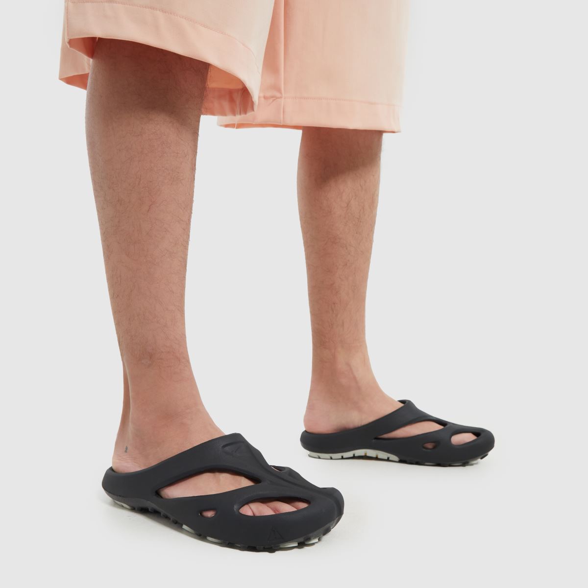 Keen – Shanti – Svarta träskor