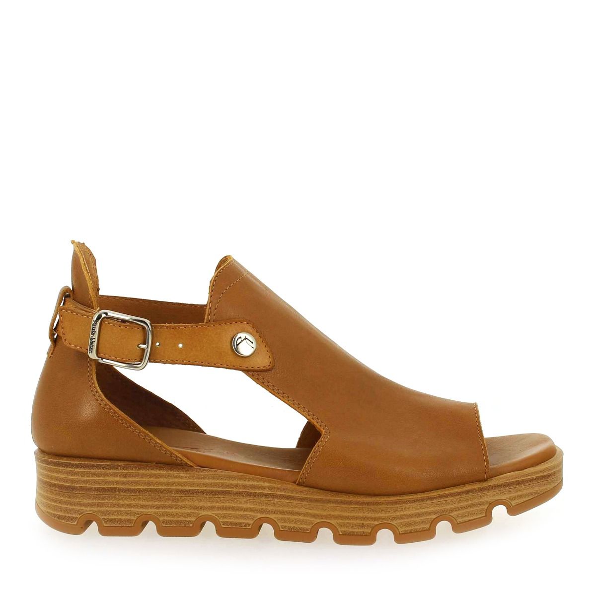 Paula Urban  26551 - Camel
