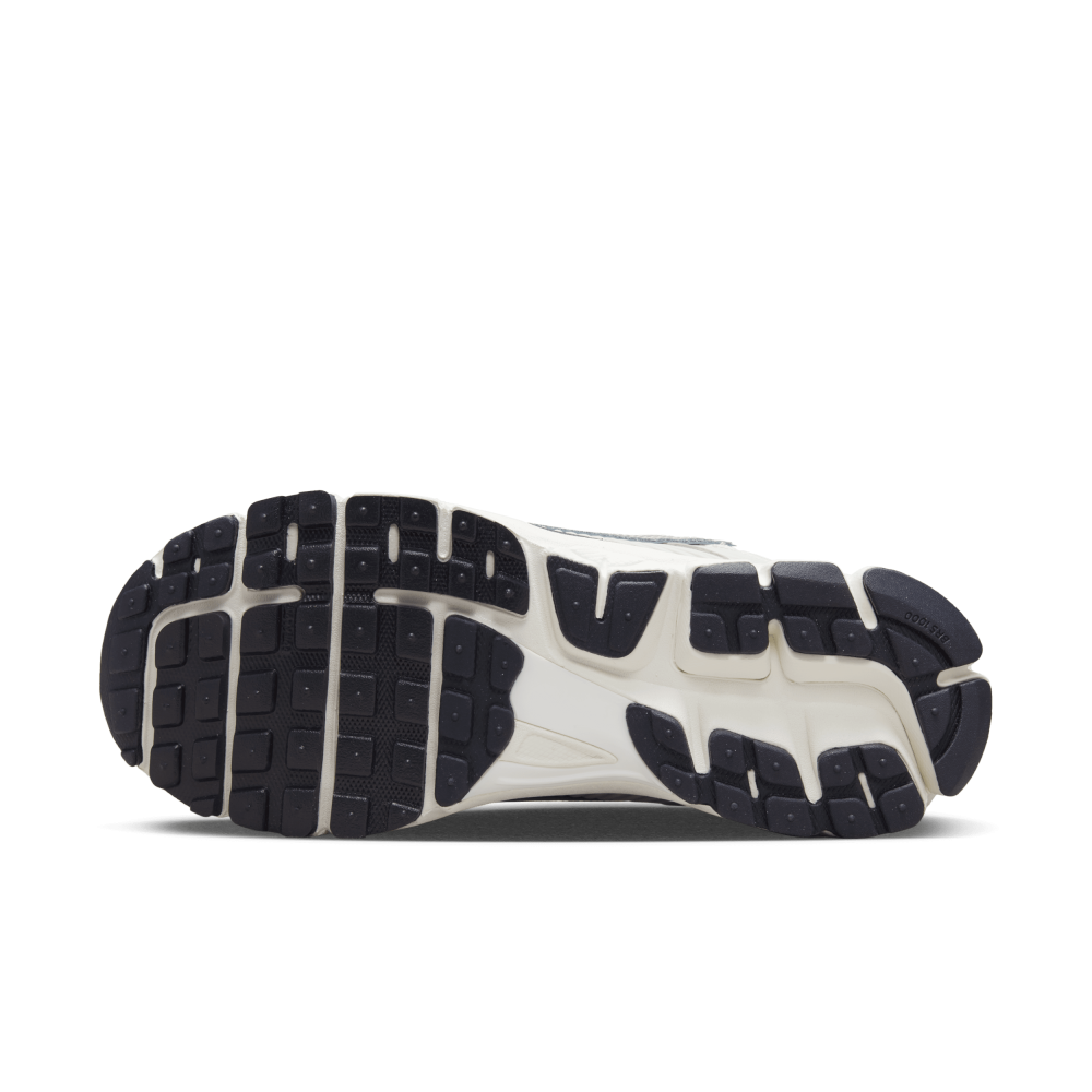 Nike Zoom WMNS Vomero 5 FD0884-025 / grau