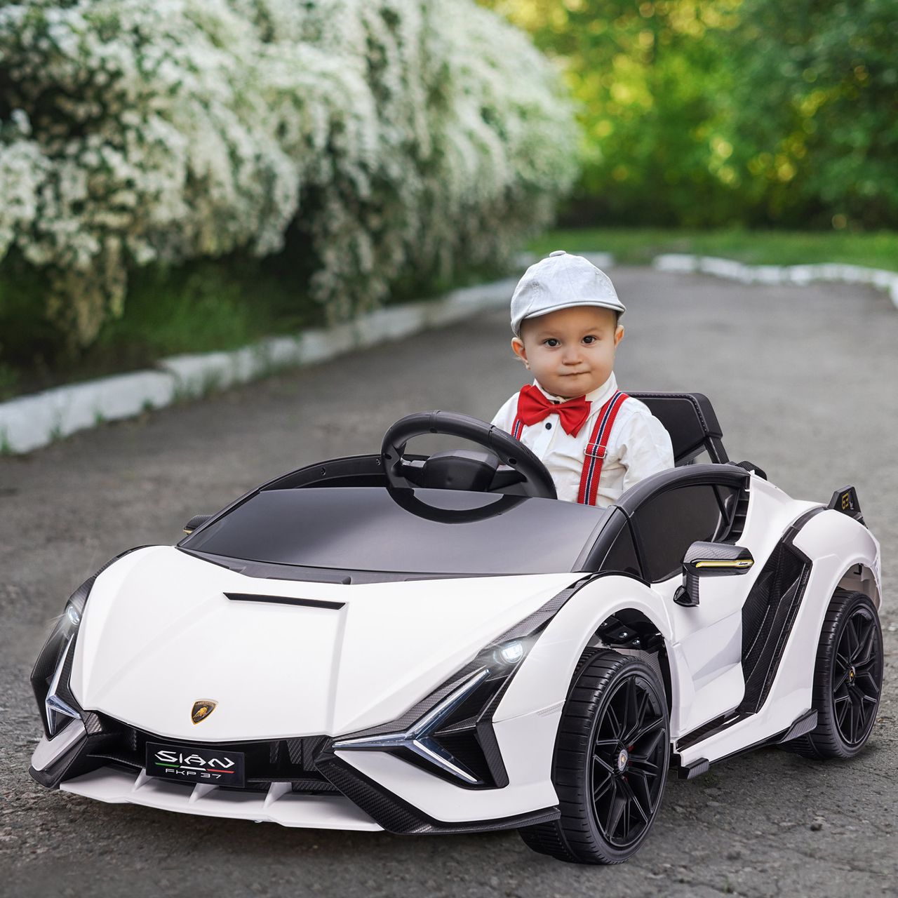 HOMCOM Kinderfahrzeug 2 Fahrmodi SIAN SUV-Auto-Spielzeug Elektroauto mit Fernbedienung extra breiten Reifen Musik(MP3/USB) Licht 3–5 Jahre PP Metall Weiß 108 x 62 x 40 cm