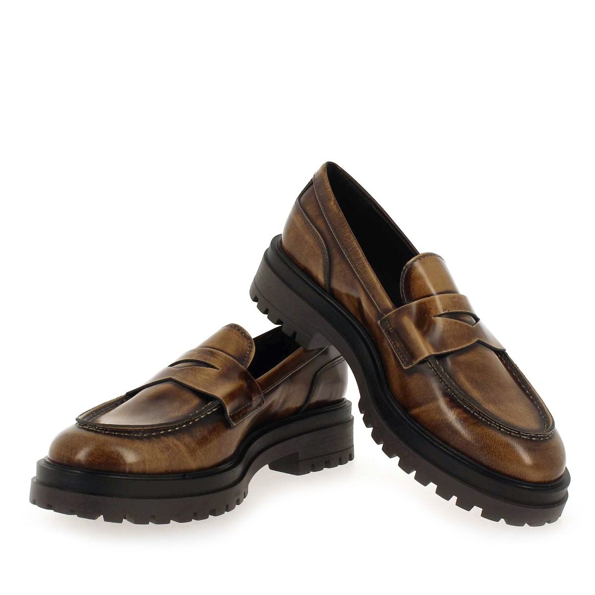 Julie Dee  GD433 - camel vieilli
