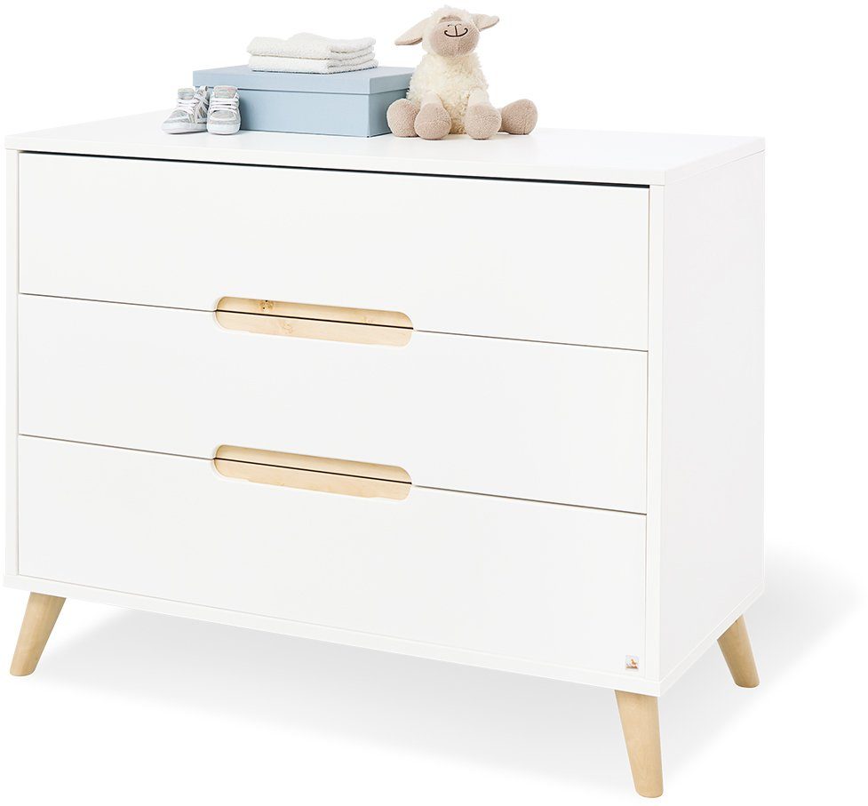 Pinolino® Babyzimmer-Komplettset Move, (Set, 4-St., Kinderbett, Wickelkommode, Kleiderschrank, Wandregal), breit groß; mit Kinderbett, Wickelkommode & Wandregal