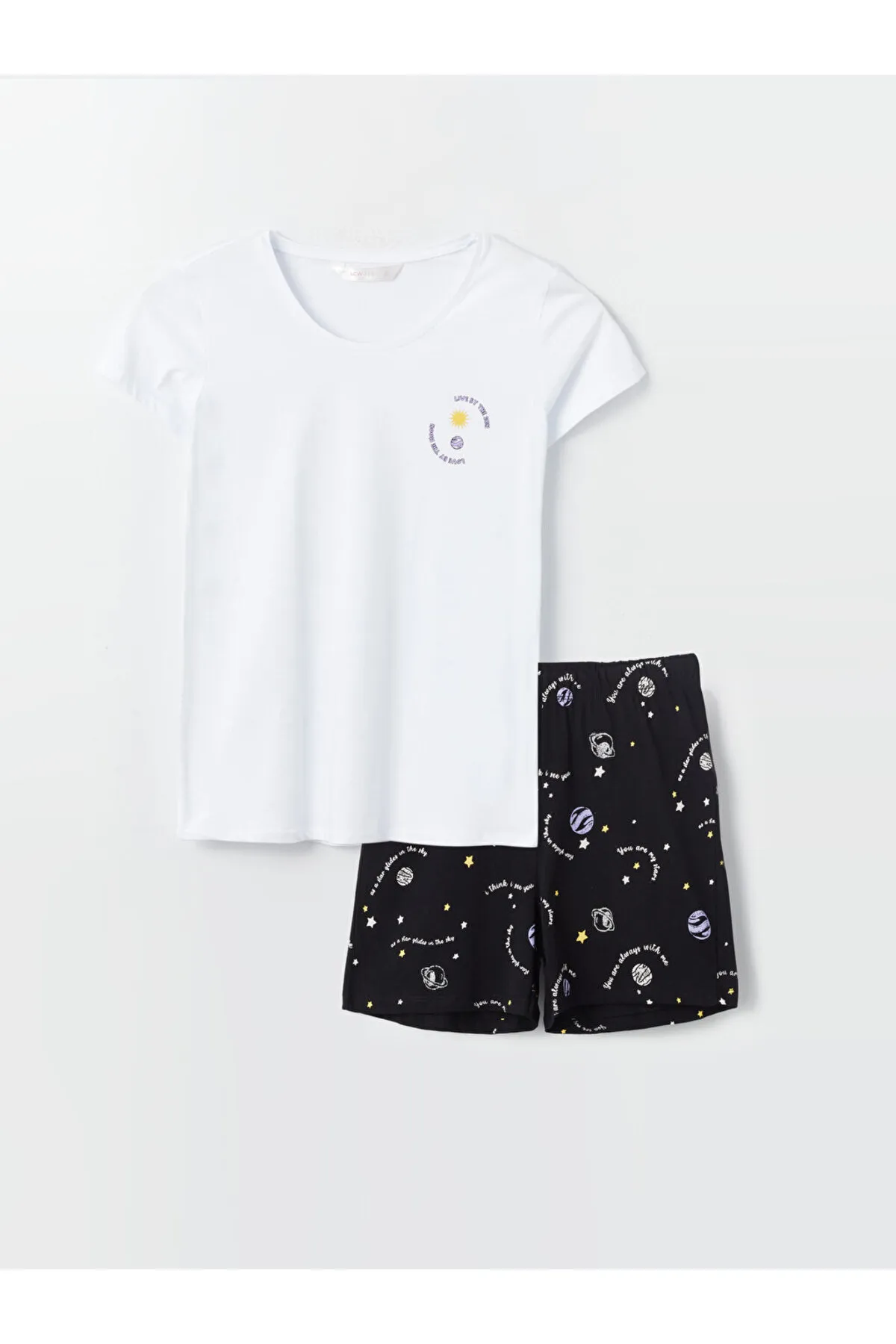 LC Waikiki  Bedrucktes Kurzarm-Damenpyjama-Set mit Rundhalsausschnitt und Shorts