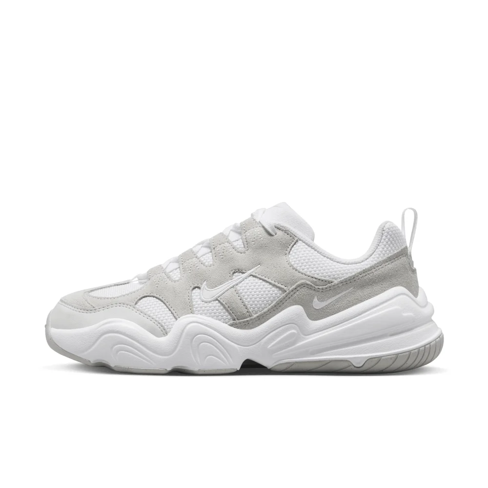 Nike Tech Hera DR9761-100 / weiss