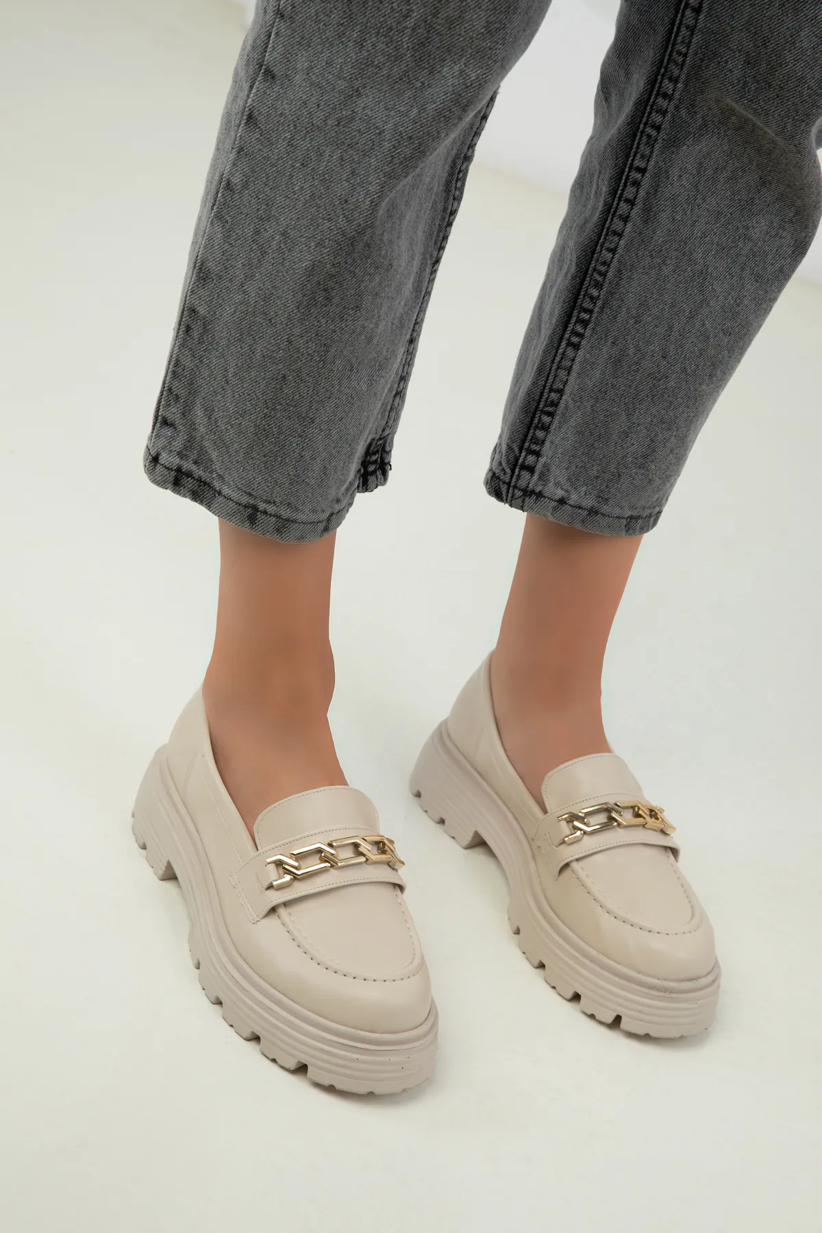 SOHO  Beige Freizeitschuhe für Damen 18442