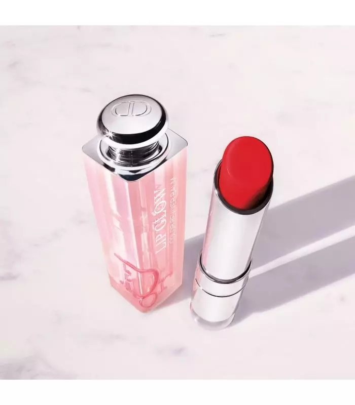 DIOR ADDICT LIP GLOW Baume à lèvres  - 97%** d'ingrédients d'origine naturelle