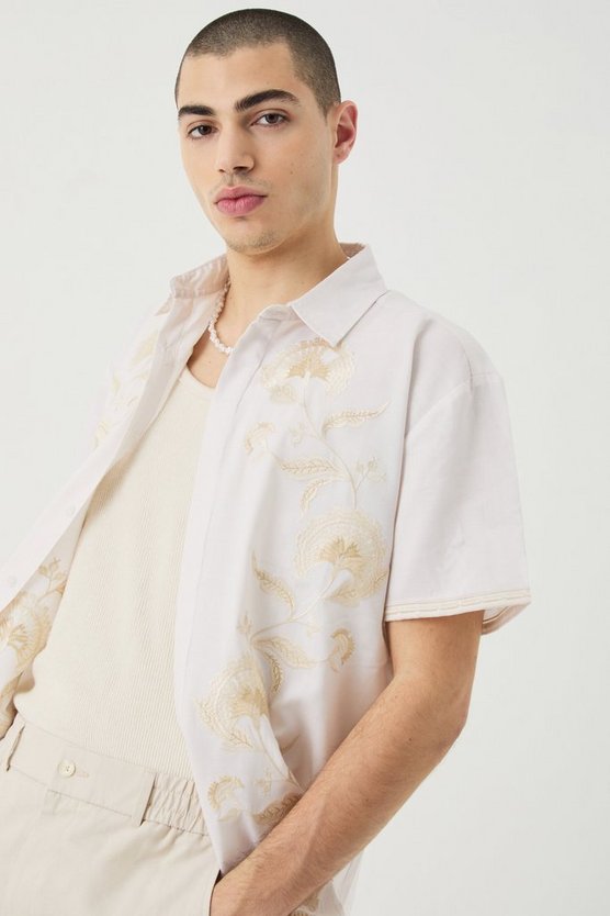 Oversize Hemd mit verdeckter Knopfleiste und Stickerei