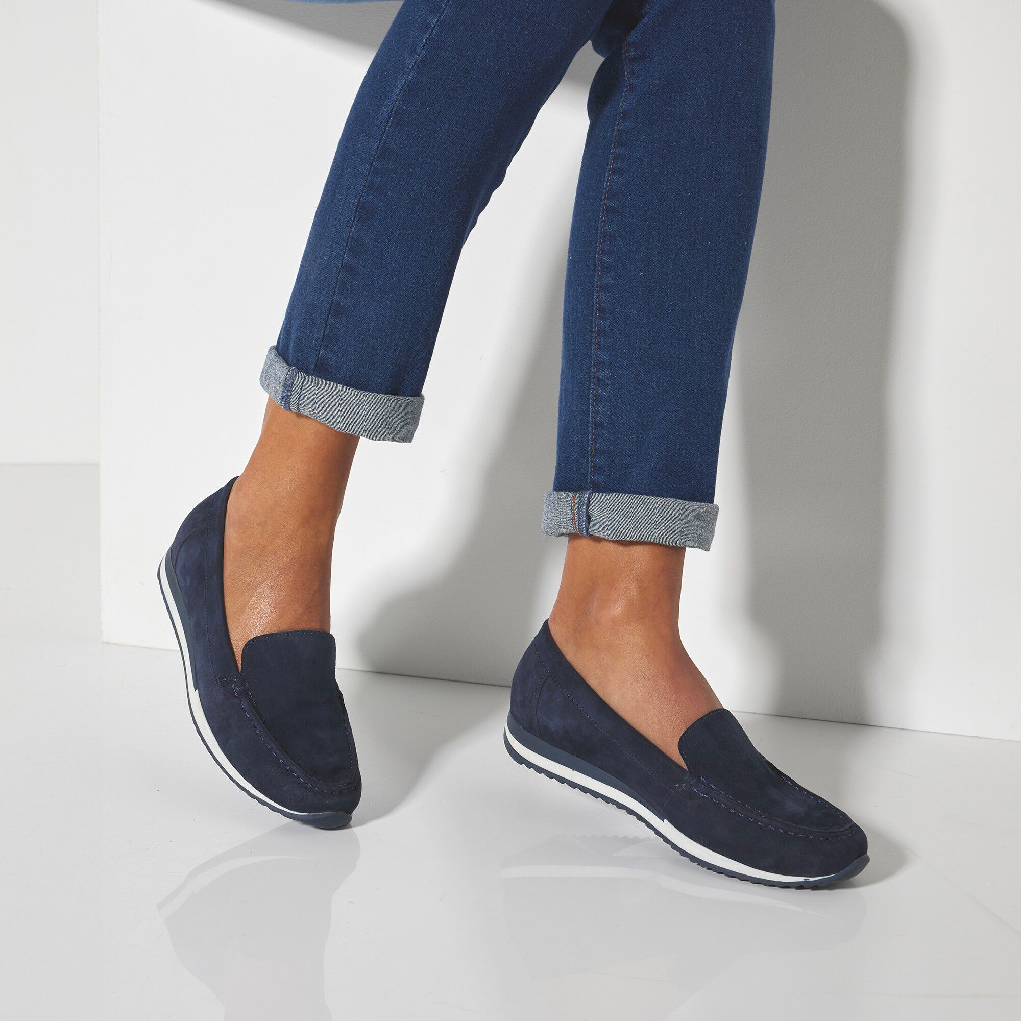 Mocassins en croûte de cuir à semelle crantée bicolore