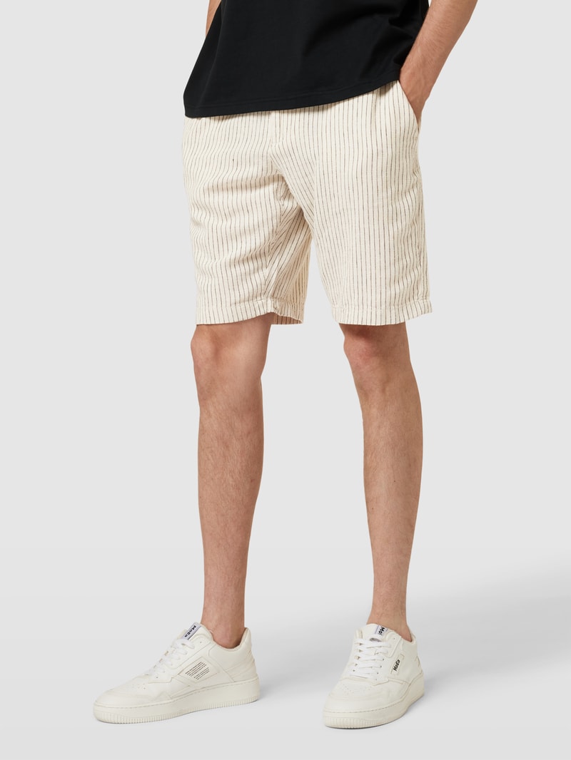Shorts mit Streifenmuster in offwhite meliert