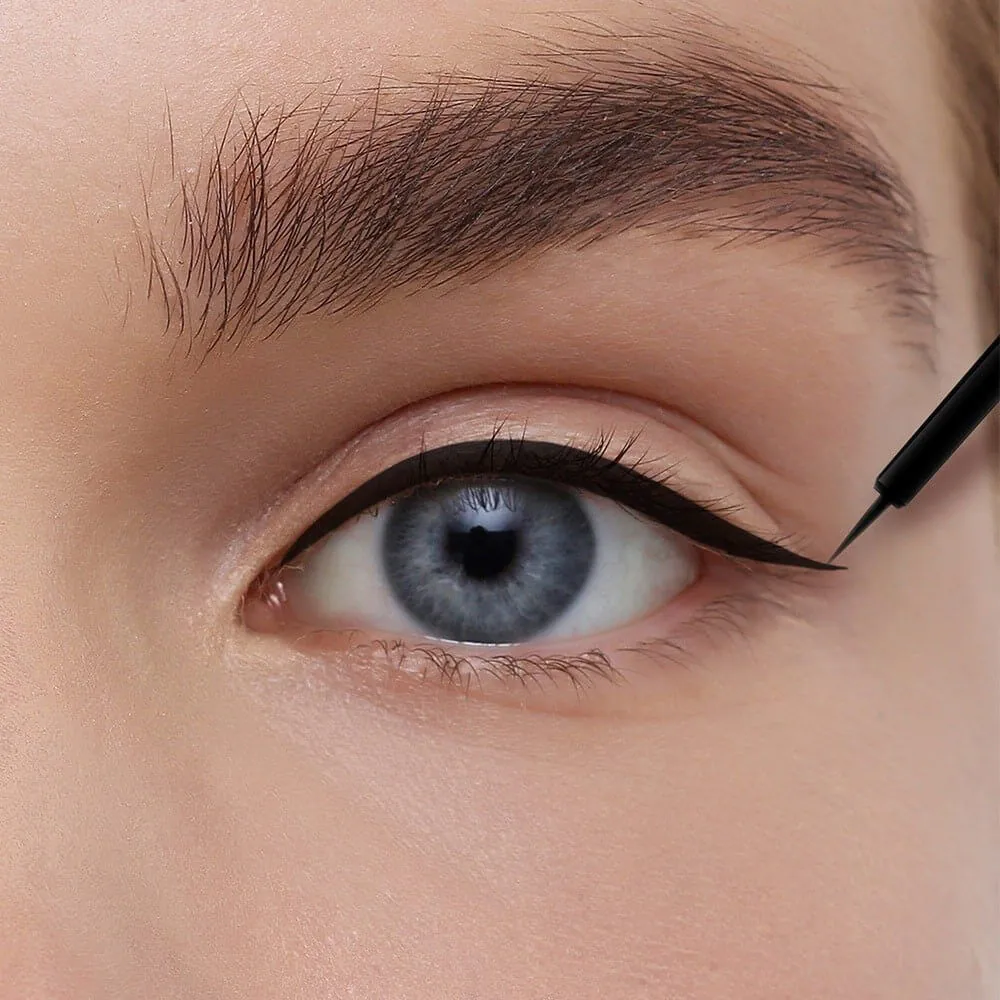 Lamel Eyeliner med hård børste 01
