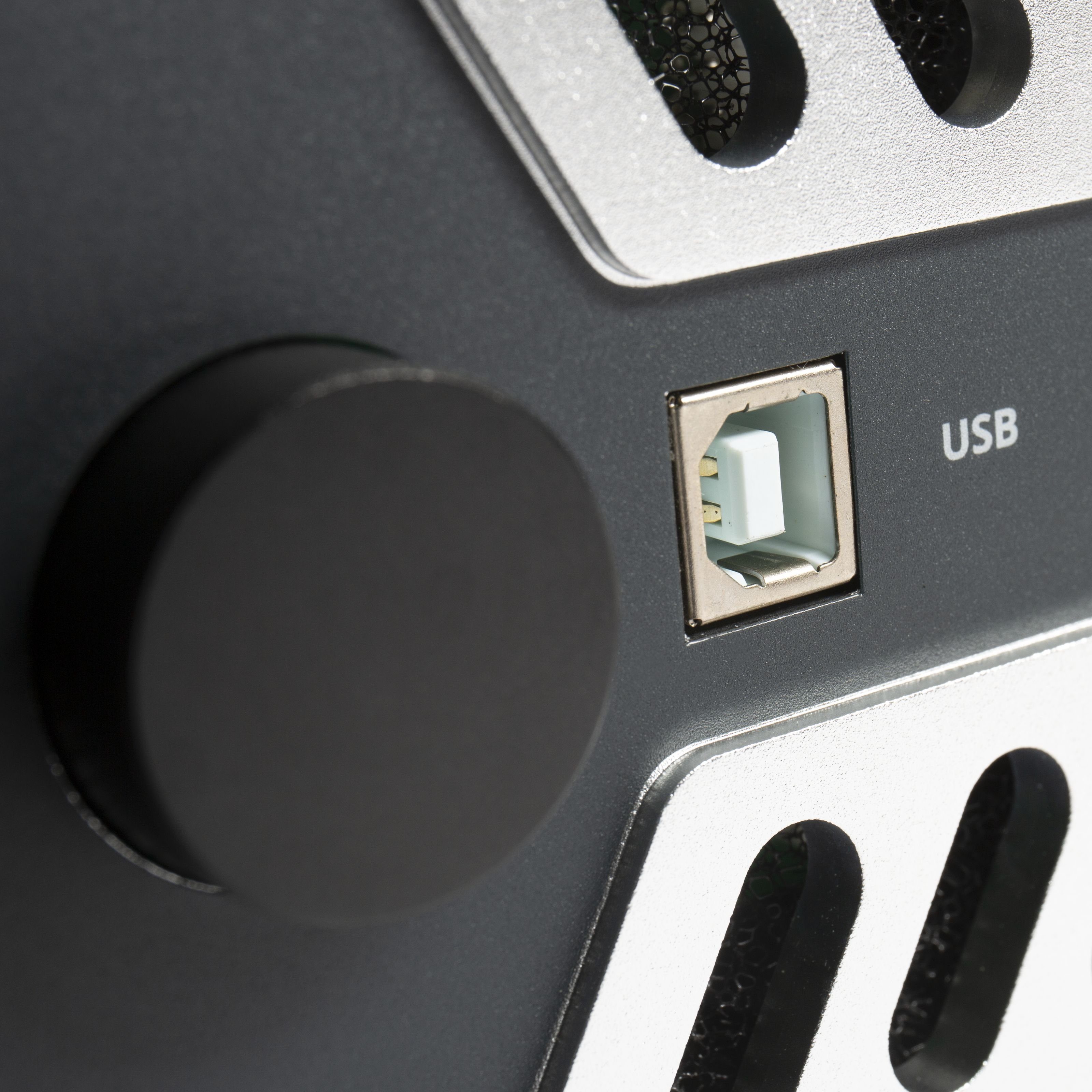 Fame Audio Endverstärker (MS 8002 DSP - 2-Kanal Endstufe)