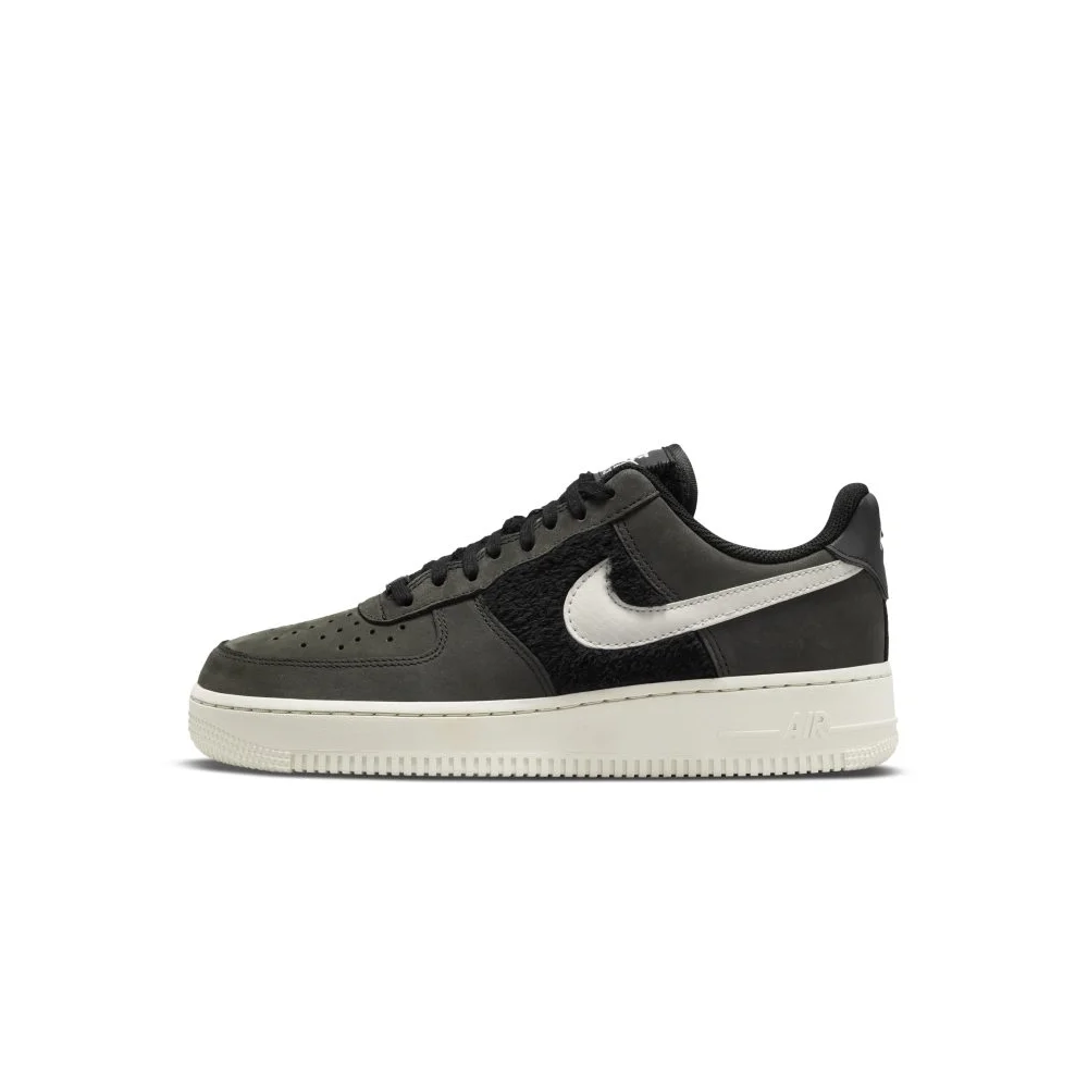Nike Air Force 1 DO6714-001 / schwarz