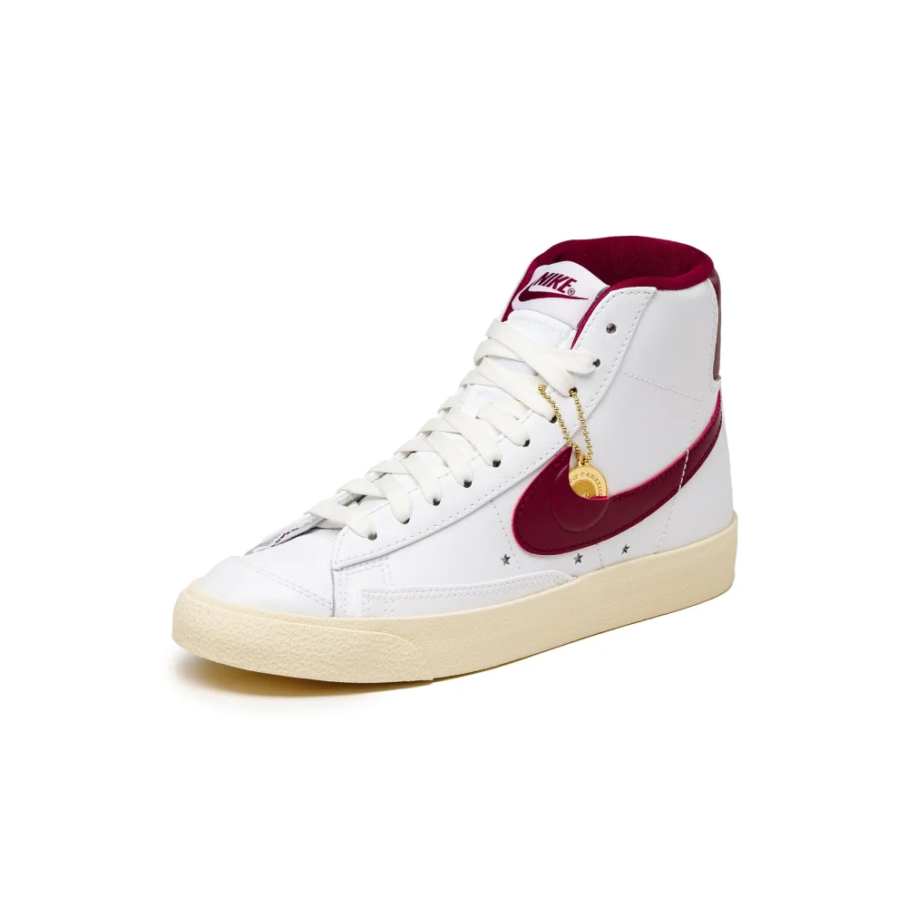 Nike Blazer Mid SE 77 DV7003-100 / weiss