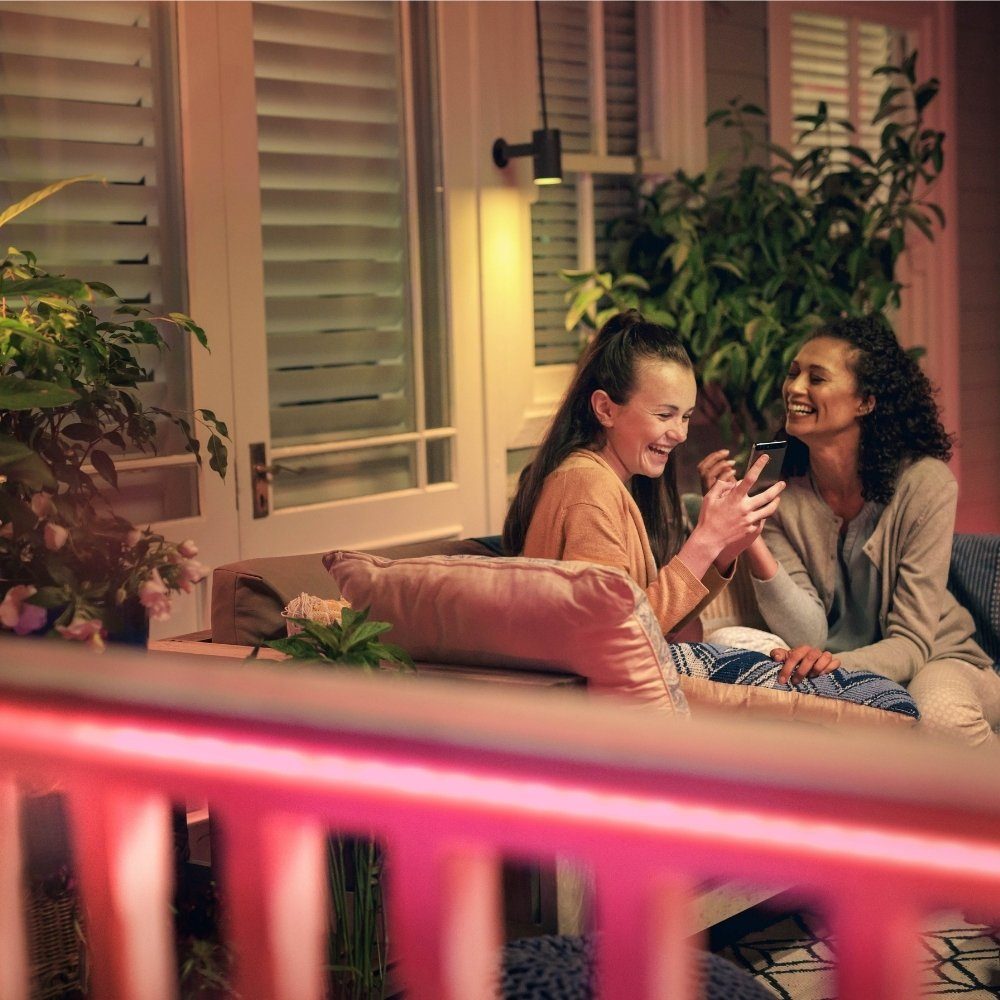 Philips Hue Gartenleuchte Bluetooth White & Color Ambiance Outdoor Lightstrip 5m, keine Angabe, Leuchtmittel enthalten: Ja, fest verbaut, LED, warmweiss, LED Streifen
