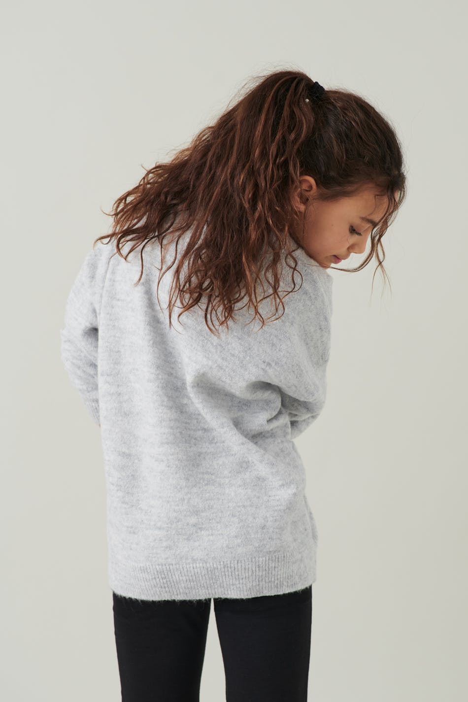 Y basic knitted sweater