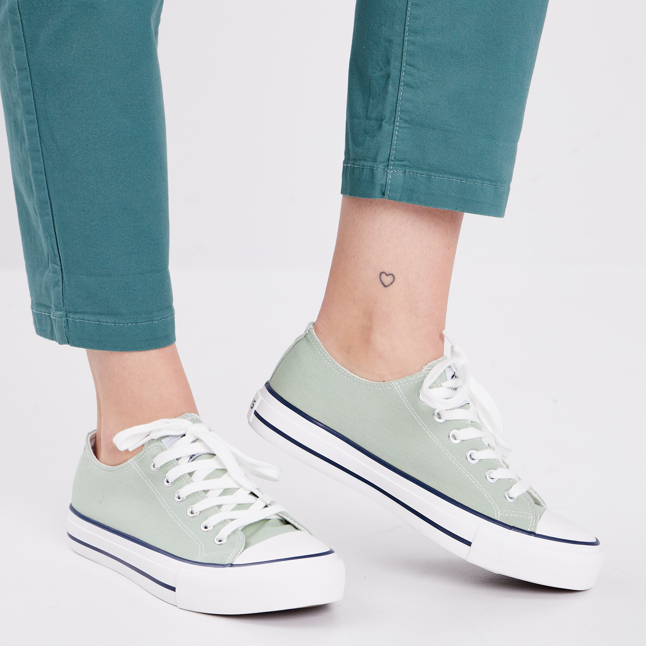 Tennis en toile à lacets Creeks vert clair femme | La Halle