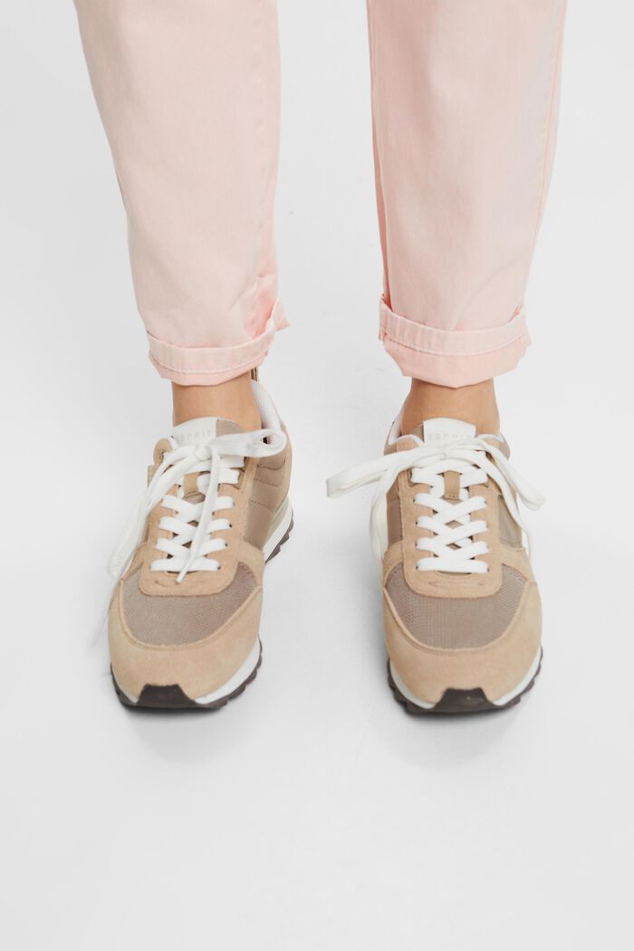 Sneakers aus Veloursleder