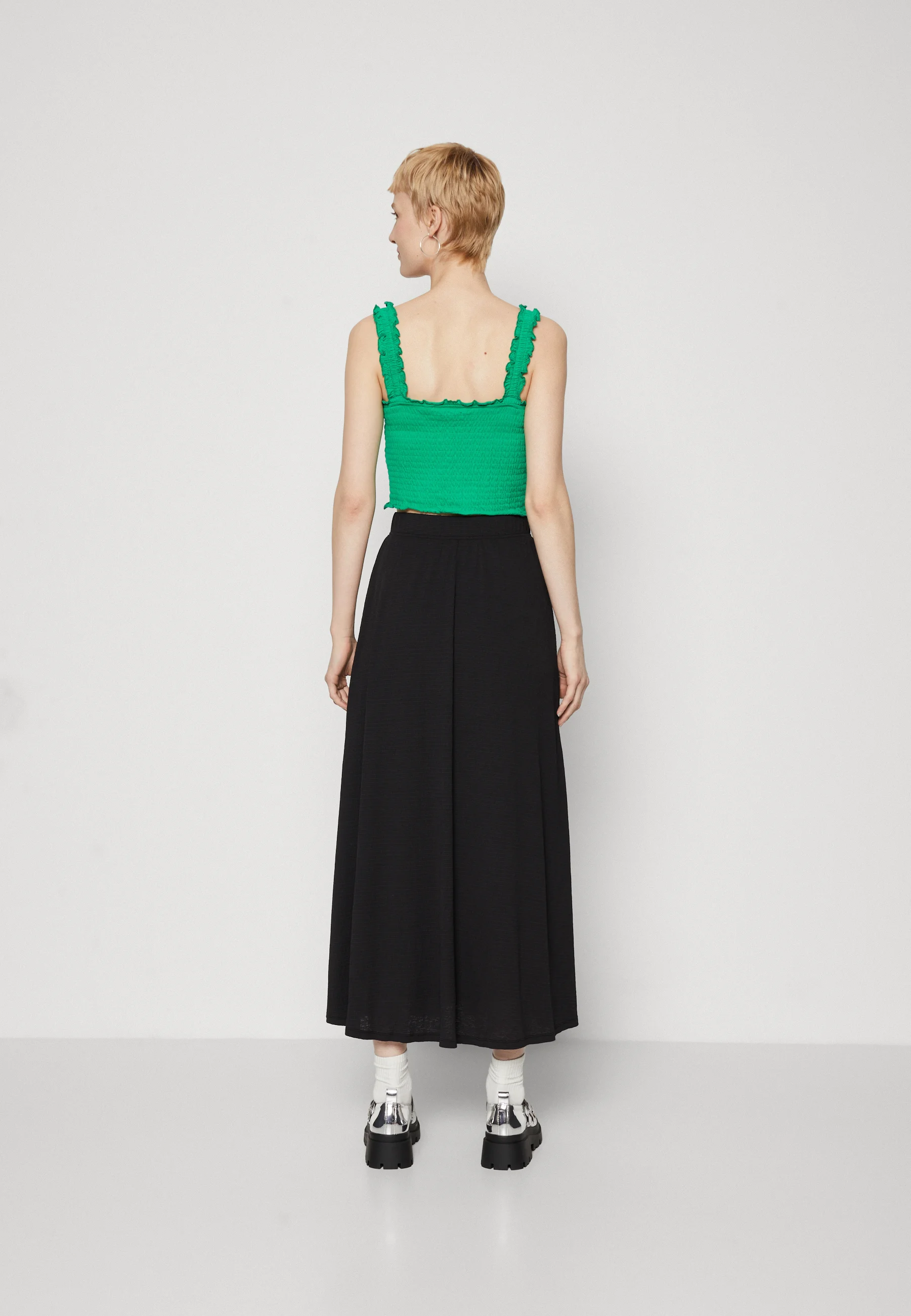 ONLY Tall ONLPELLA SKIRT - Falda acampanada
