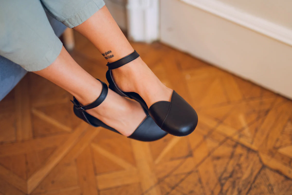 Ahinsa ~ Sandale Vegan ~ Schwarz