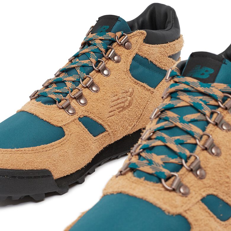 New Balance Rainier tan