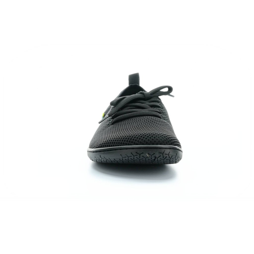 Be Lenka Dash All Black Barfußsneakers