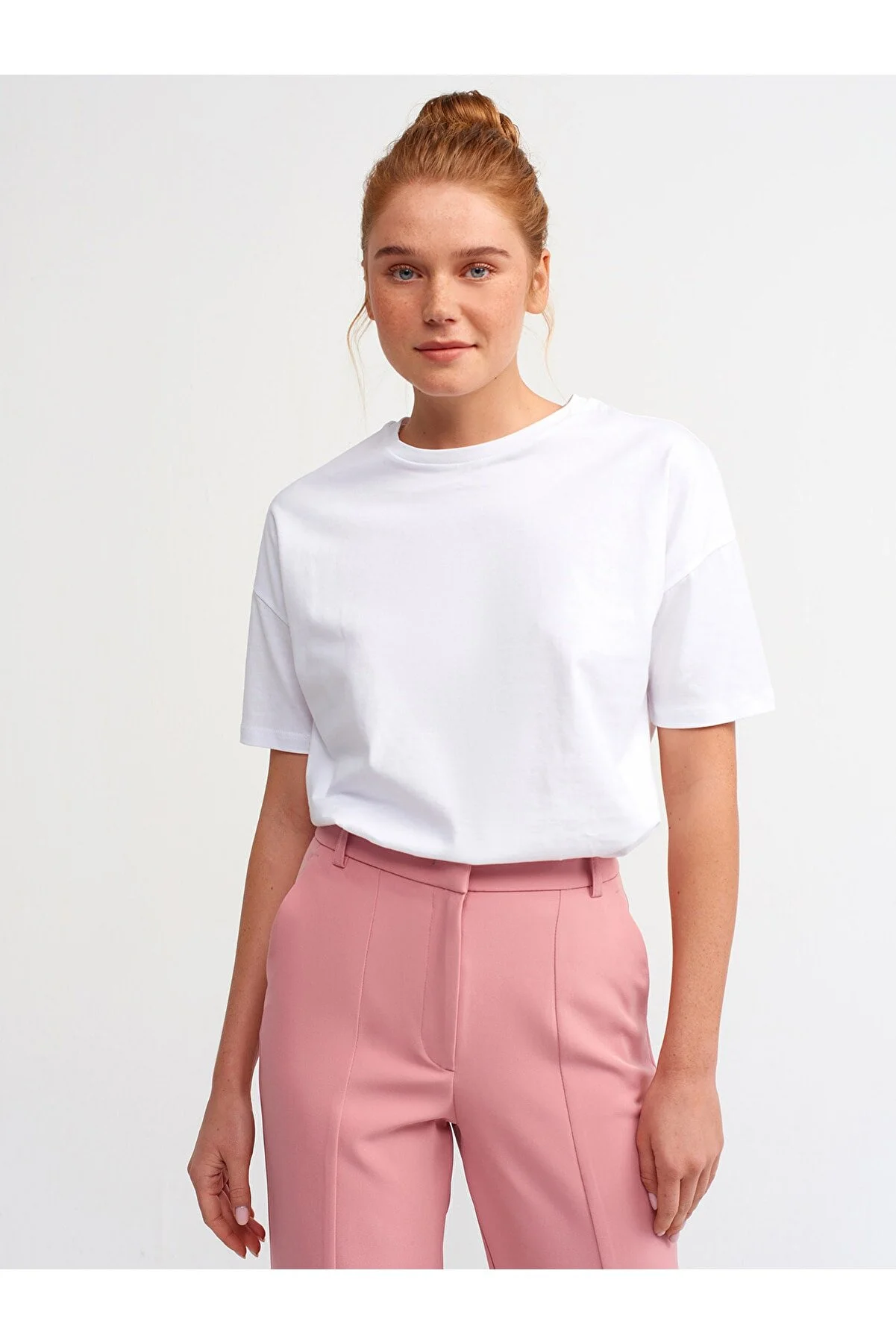 Dilvin  Weißes Basic-T-Shirt für Damen 3683
