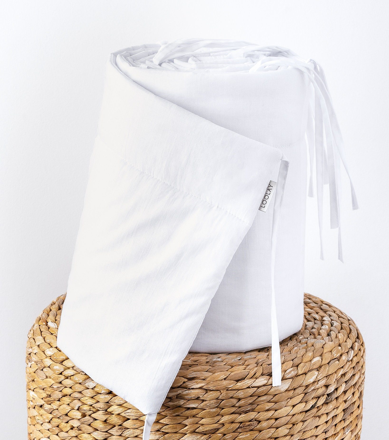 Loolay Bettnestchen WEIß BIO-Baumwolle Atmungsaktives Babybett BETTUMRANDUNG, (420, 360, 210, 180 x 30cm, LUX Babyausstatung Umrandung Kopfschutz Kantenschutz Bettschlange), LOOLAY® - 100% Europäische Stoffe und Kleinserien-Nähen!, Handmade!
