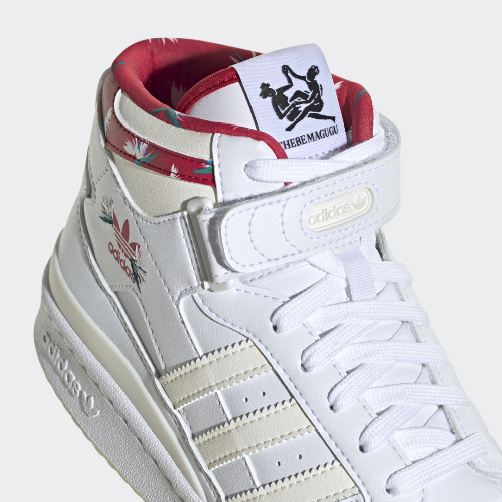 adidas Forum Mid TM Thebe Magugu GY9556 / weiss