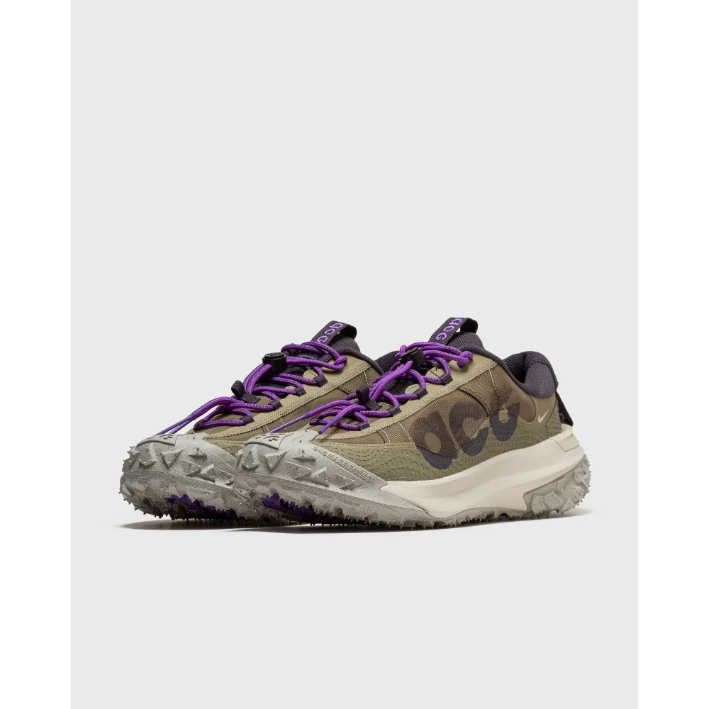 Nike ACG Mountain Fly 2 Low DV7903-200 / grün