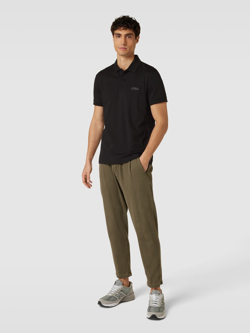 Slim Fit Poloshirt mit Label-Detail Modell 'Paule' in schwarz