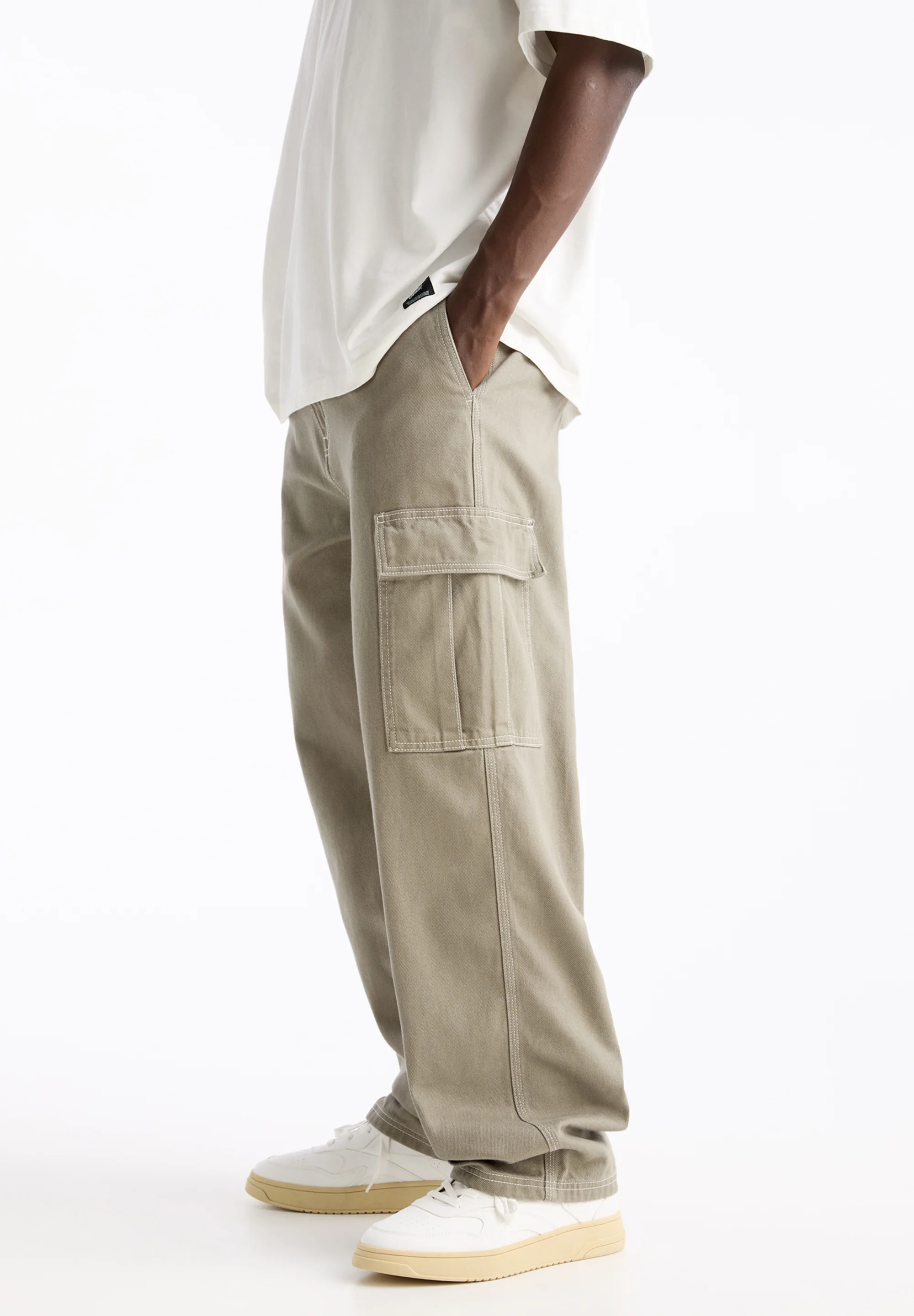 PULL&BEAR COSTURA EN CONTRASTE - Pantalón cargo