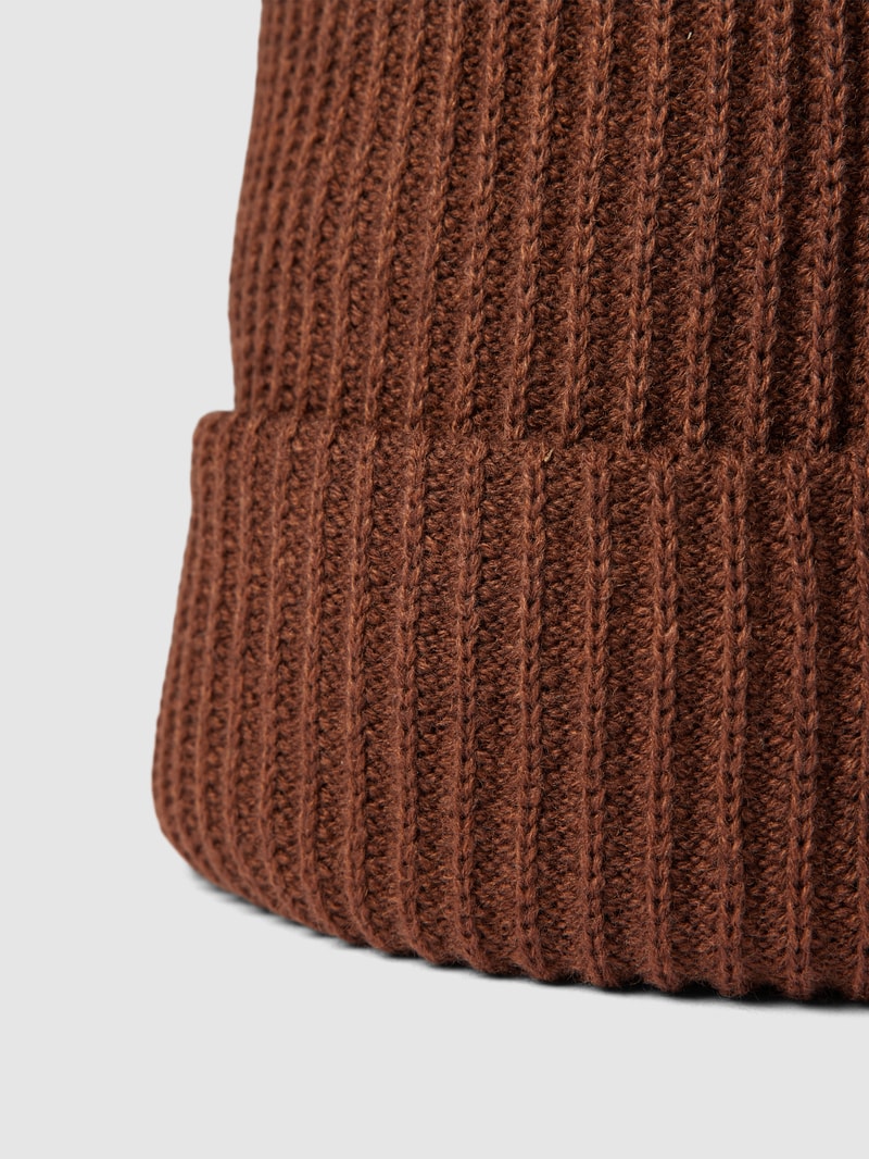 Beanie mit breitem Umschlag in dunkelbraun