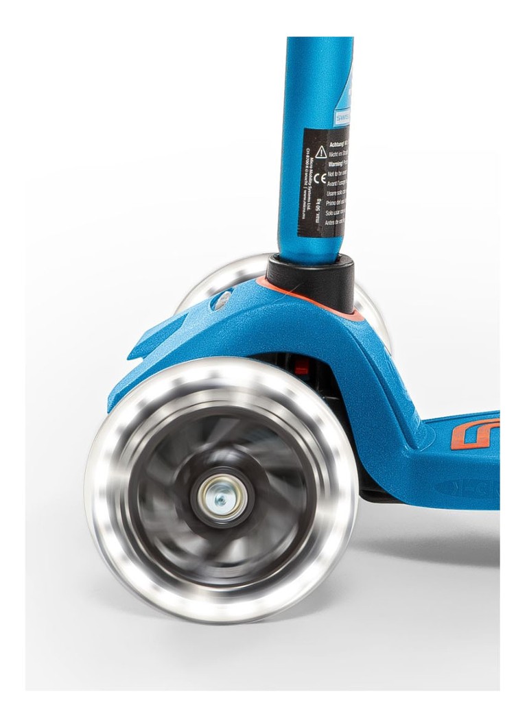 Micro Step Maxi Deluxe pojedyncza rolka z kółkami LED