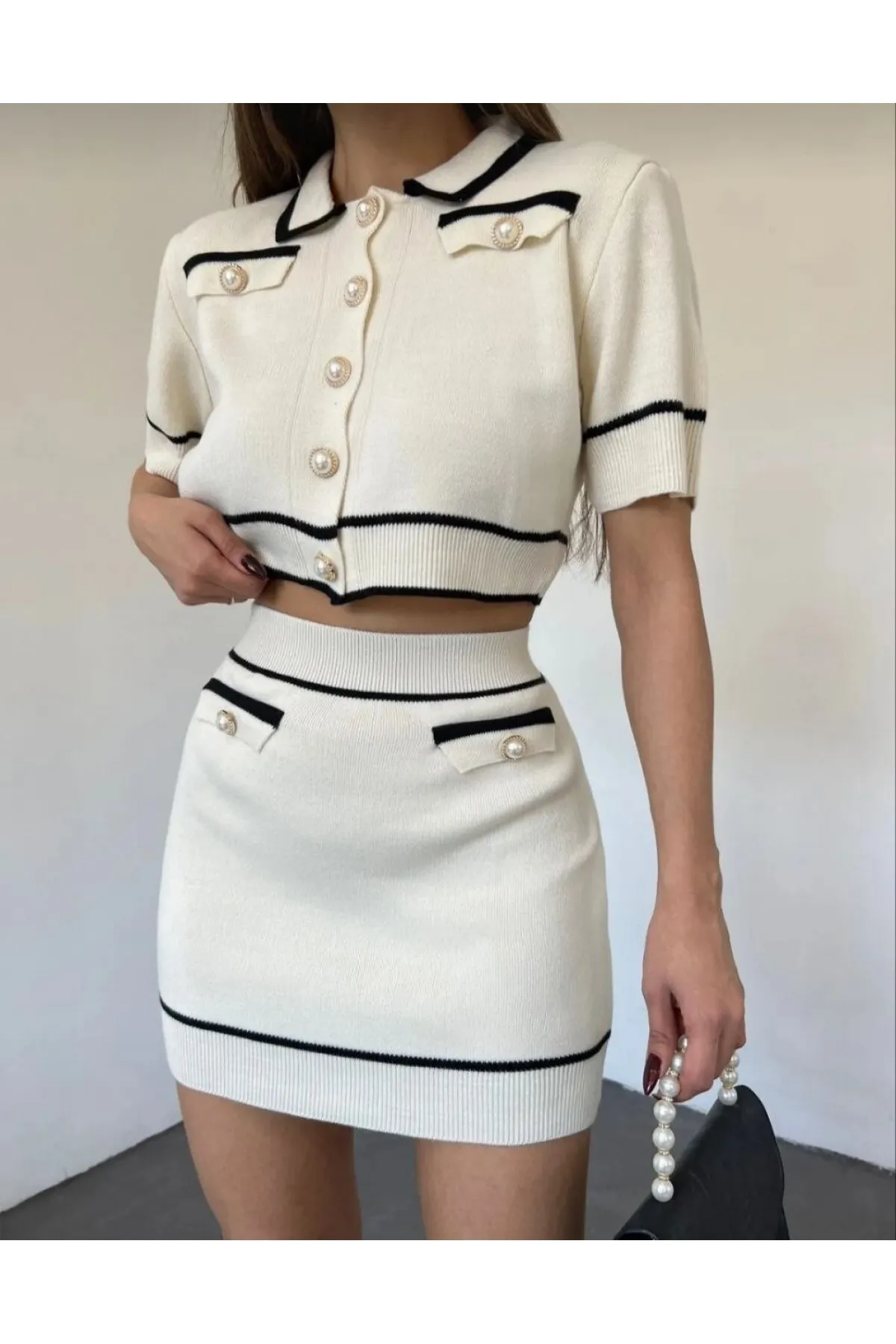 Modamorfo  Strick-Crop-Set mit Taschendetail und Perlenknöpfen