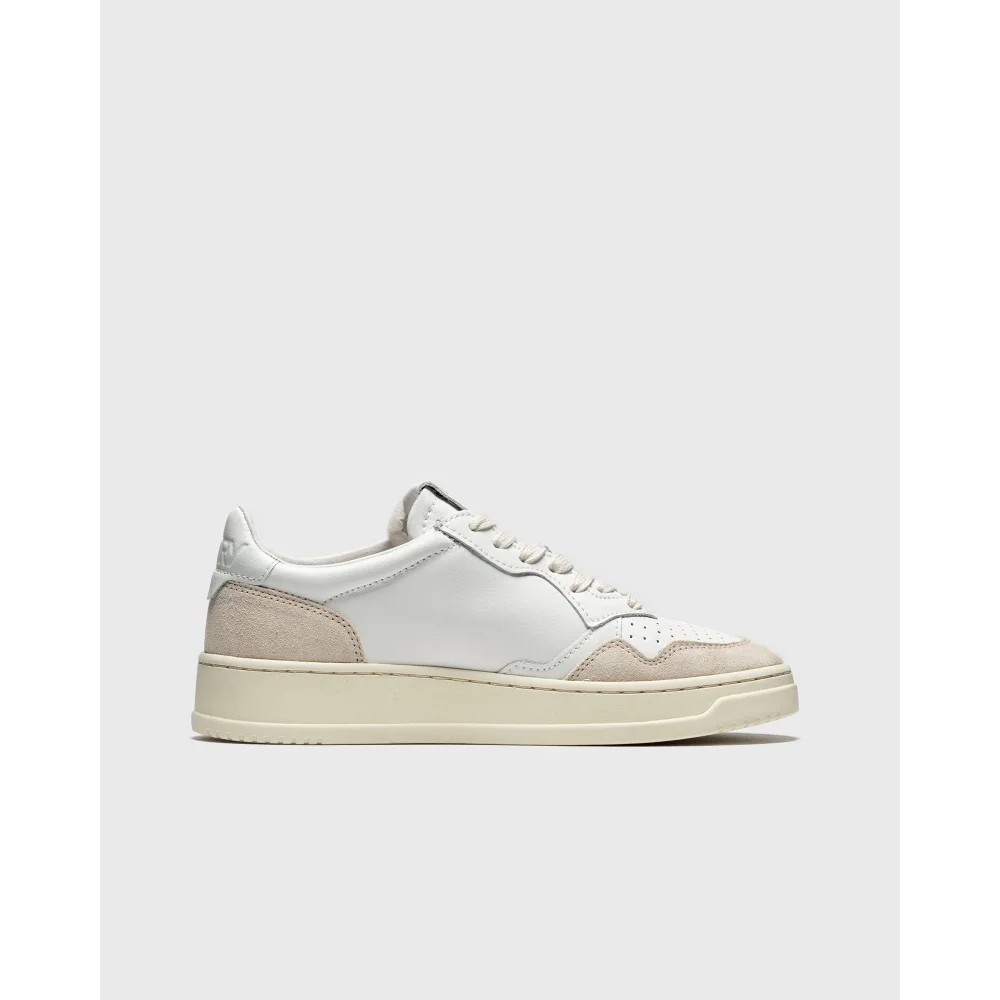 Autry Medalist Wmns Low AULWLS33 / weiss
